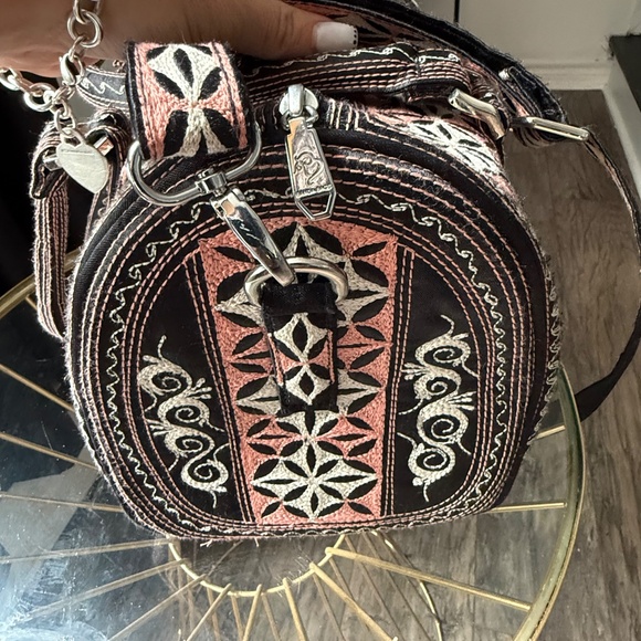 Barrel Banda Bag - Picture 4 of 8